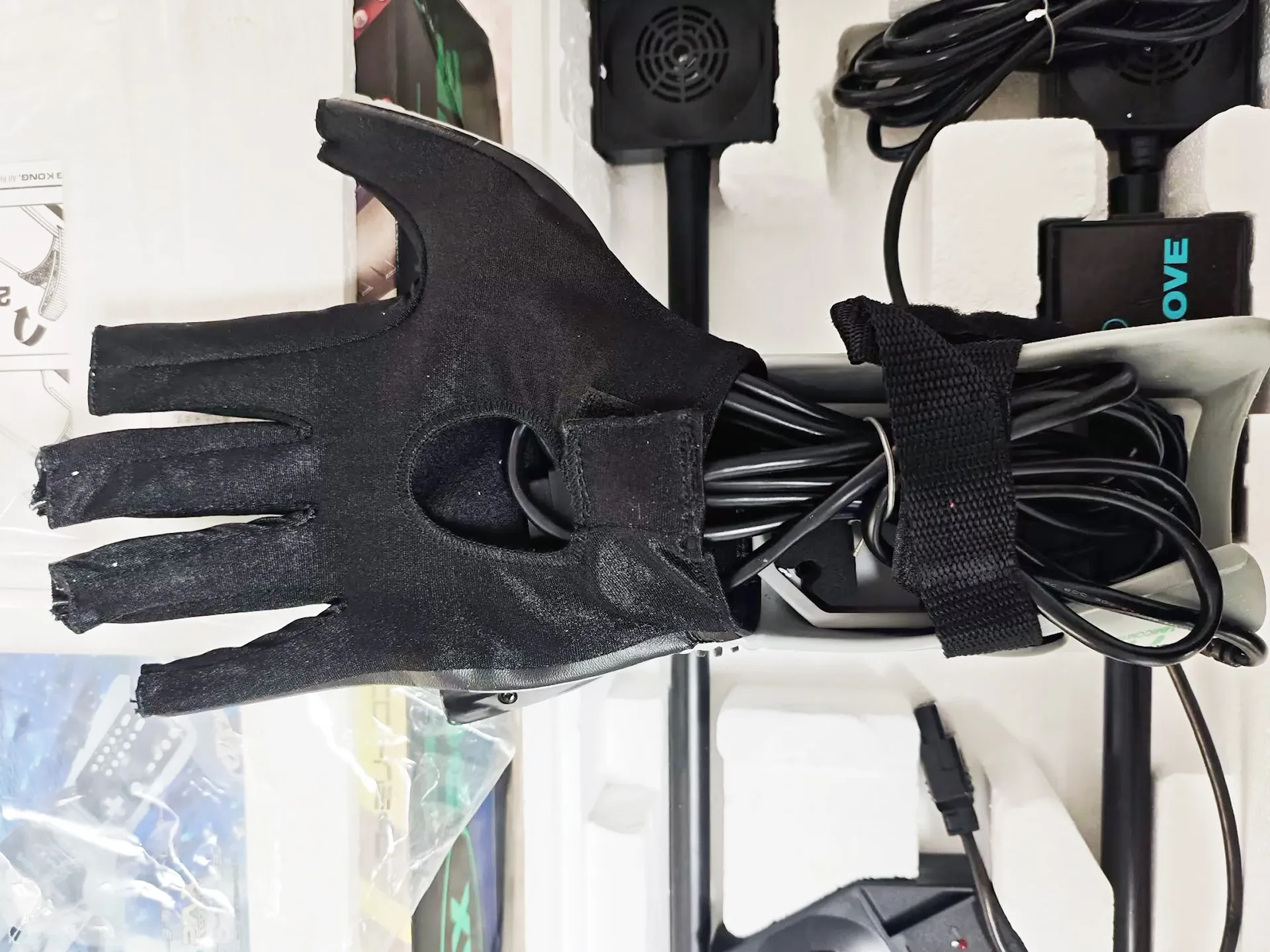 Power Glove controller detail, 1989